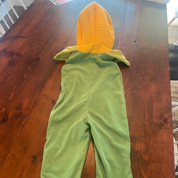 Vibrant Corn-Themed Kids Halloween Costume - Picture 3 of 4